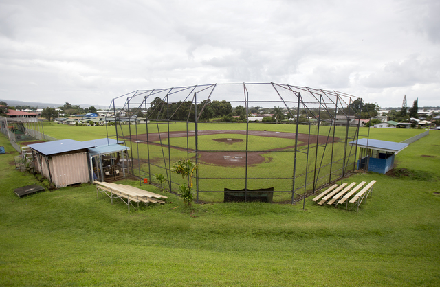 1774036_web1_Waiakea_Baseball_Field_and_Batting_Cage_1.jpg
