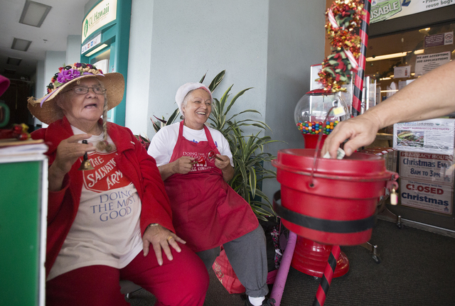 2673551_web1_Salvation_Army_Bell_Ringers.jpg