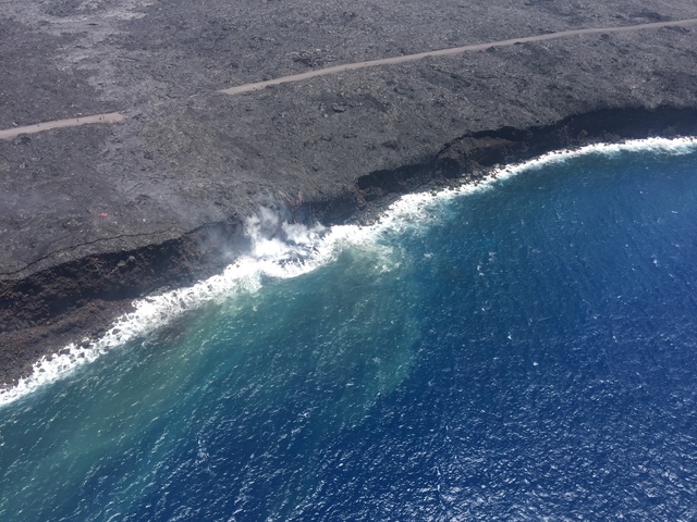 3885797_web1_Aerial-lava-ocean-entry-David-Okita.jpg