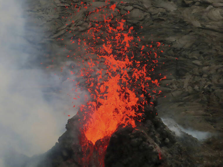 Kilauea Volcano lava flow steady after starts and stops