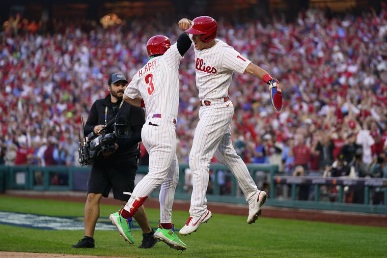 Hoskins, Harper homer, Phils rout Braves in NLDS - West Hawaii Today