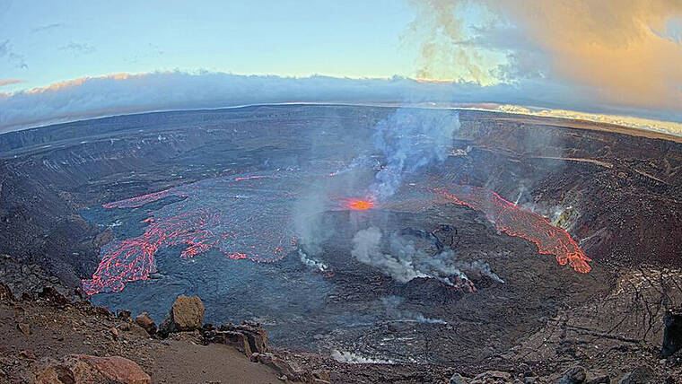 Kilauea volcano eruption resumes