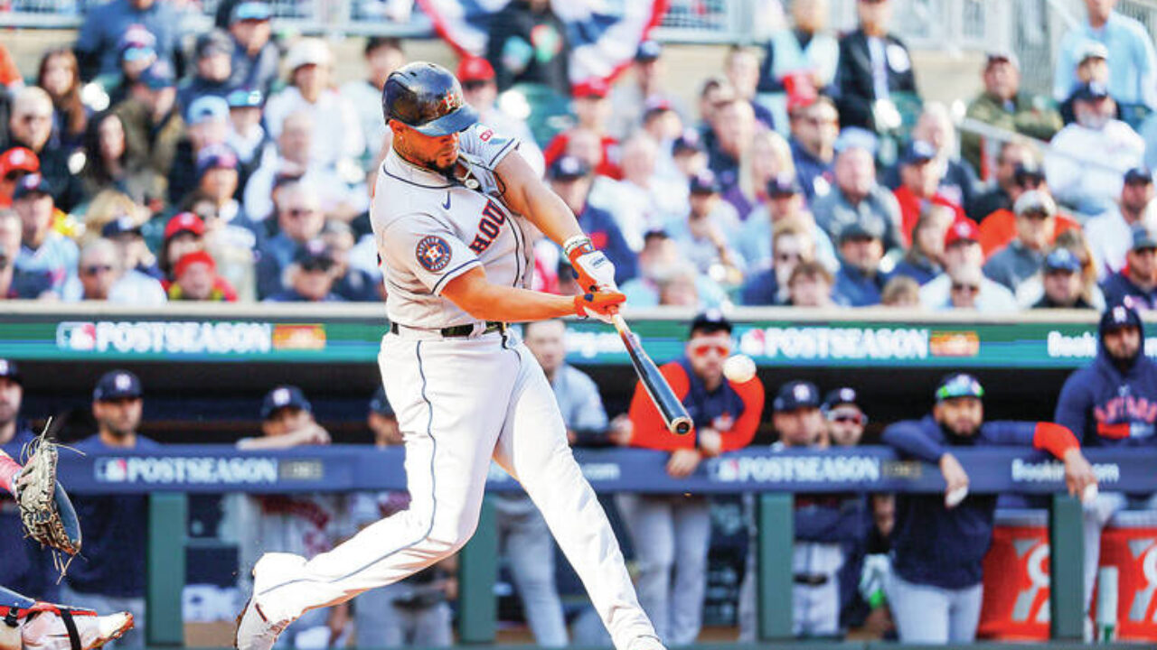 Astros pound 4 homers, with a pair by Abreu, to rout Twins 9-1 and