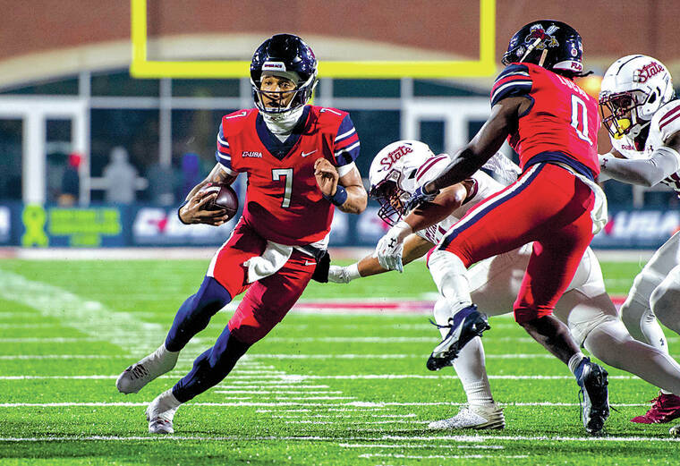 Kaidon Salter leads unbeaten No. 20 Liberty past New Mexico State 49-35 for C-USA title